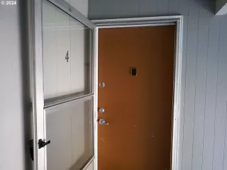 Photo #2: 158791064 Listing 