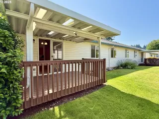 Photo #3: 159043237 Listing