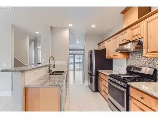 Photo #3: 159975446 Listing 