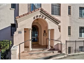 More Details about MLS # 160282436 : 2336 SW OSAGE ST 406