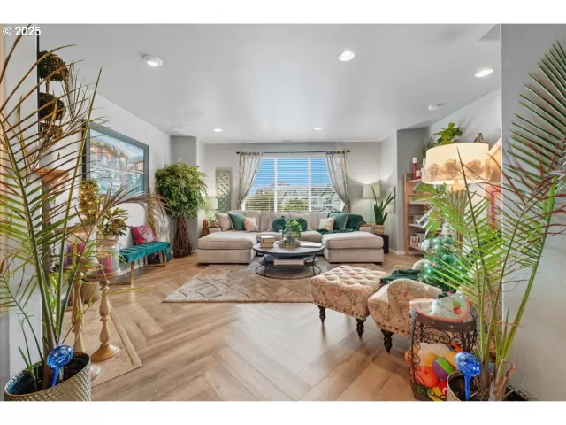 MLS: 160396231 Condo For Sale