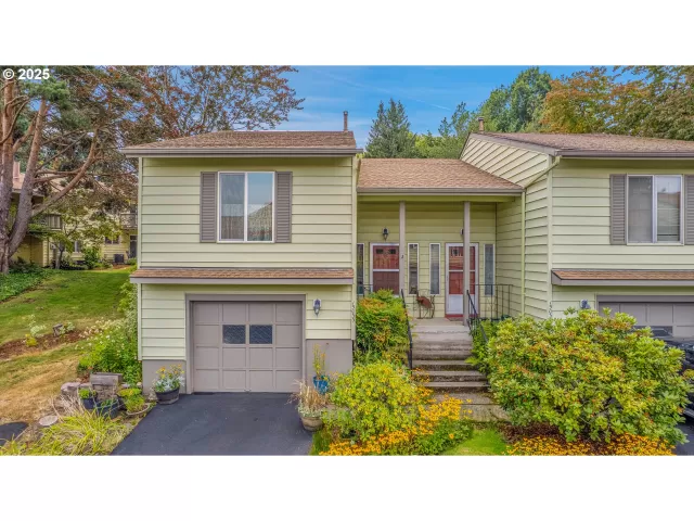 MLS: 160518372 Condo For Sale