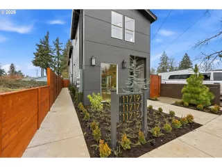 Photo #4: 160665008 Listing 