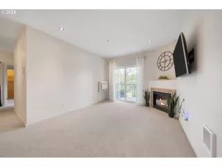 Photo #6: 160844457 Listing 