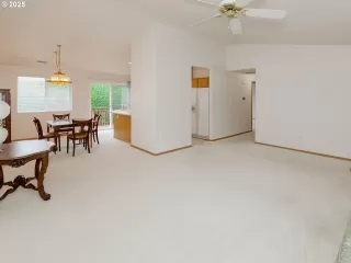 Photo #1: 161310387 Listing