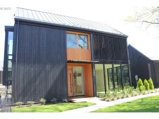 Photo #2: 161334308 Listing 