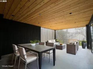 Photo #5: 161334308 Listing 