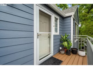 Photo #2: 161425137 Listing 