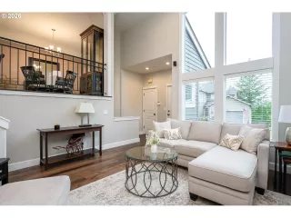 Photo #3: 161921769 Listing