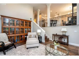 Photo #4: 161921769 Listing