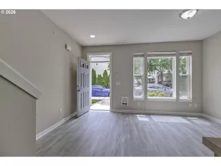 Photo #2: 162160824 Listing