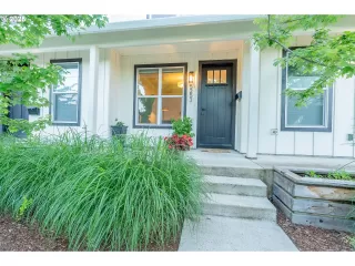 Photo #1: 162372468 Listing 