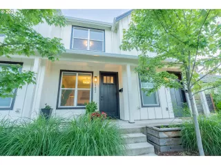 Photo #2: 162372468 Listing 