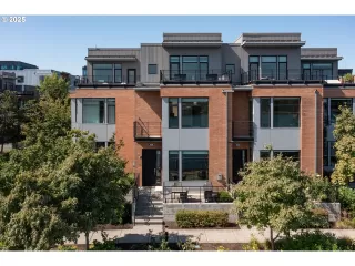 SHORELINE Condos for Sale Browse active condo listings in SHORELINE