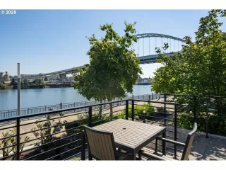 Photo #6: 162494602 Listing