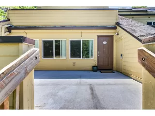 Photo #4: 164060994 Listing