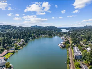 Photo #3: 164115510 Listing
