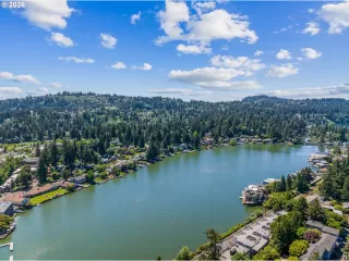Photo #4: 164115510 Listing