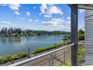 Photo #6: 164115510 Listing