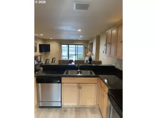 Photo #3: 164568136 Listing 