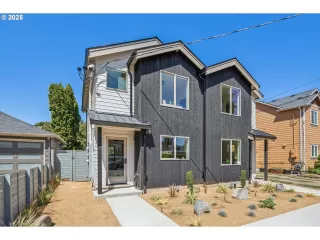 Photo #2: 165189094 Listing 