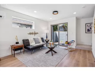 Photo #4: 165189094 Listing 