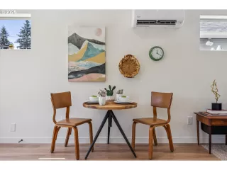 Photo #6: 165189094 Listing 