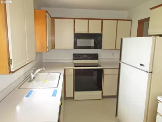 Photo #6: 166782328 Listing 