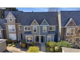 More Details about MLS # 167377182 : 9008 NE 54TH ST J39