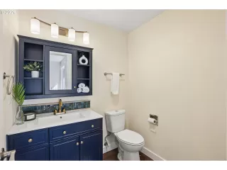 Photo #4: 167512393 Listing 