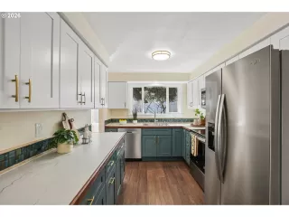 Photo #6: 167512393 Listing 