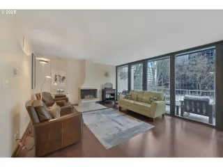 Photo #1: 167846977 Listing