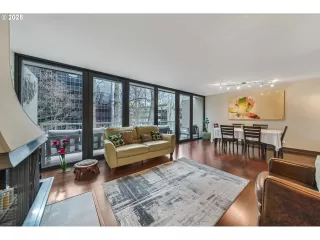 Photo #3: 167846977 Listing