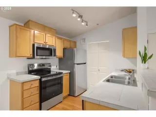 Photo #1: 168412556 Listing