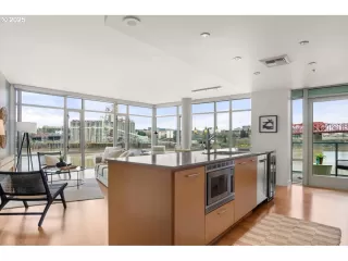 Photo #2: 168471753 Listing 