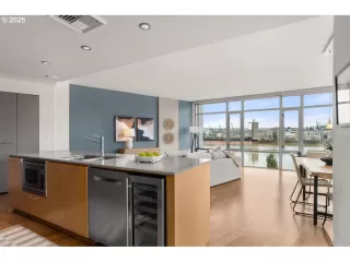 Photo #4: 168471753 Listing 