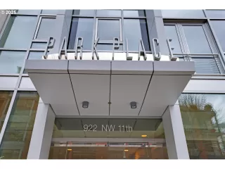 Photo #3: 168493572 Listing