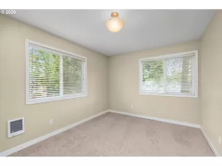 Photo #3: 168826831 Listing 