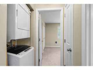 Photo #6: 168826831 Listing 