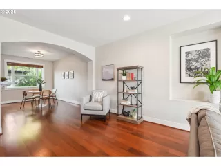 Photo #4: 169321406 Listing 