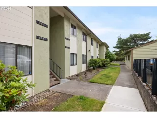 Photo #2: 169666296 Listing 