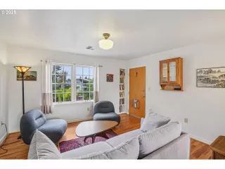 Photo #4: 169743487 Listing