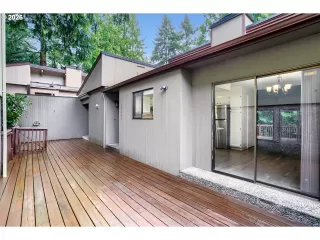 Photo #2: 169949891 Listing 