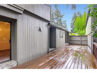 Photo #3: 169949891 Listing 