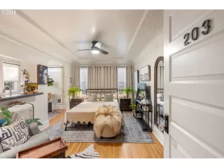 Photo #5: 170179619 Listing 