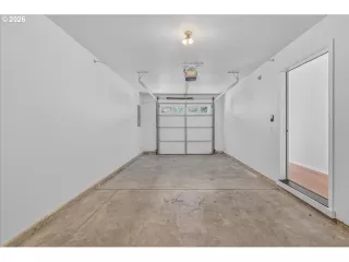 Photo #3: 170752801 Listing