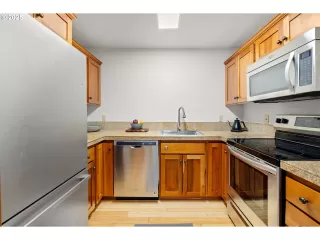 Photo #5: 171053087 Listing 