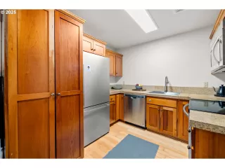 Photo #6: 171053087 Listing 