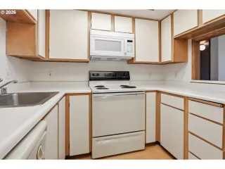 Photo #6: 171439720 Listing
