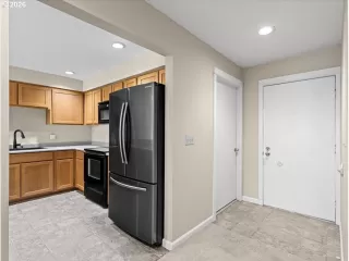 Photo #5: 171711050 Listing